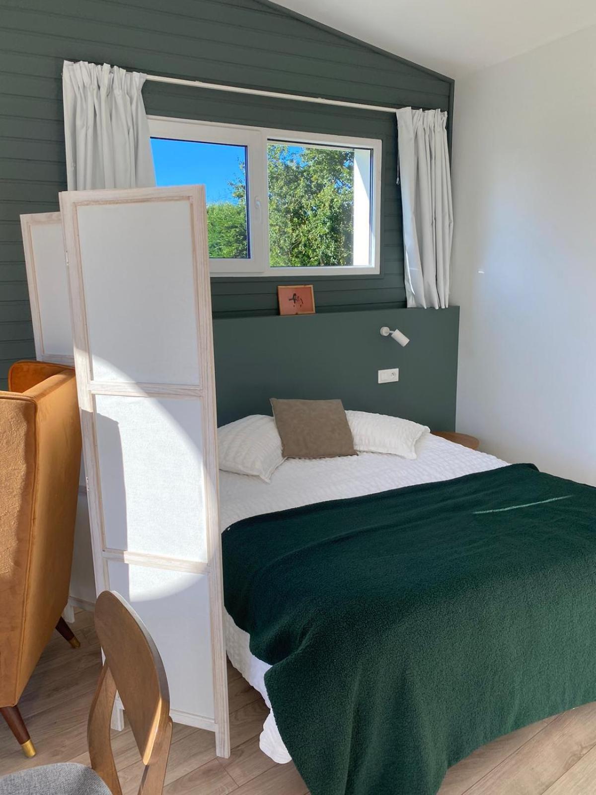Hotel Les Voisins Beaucemaine Ploufragan Rom bilde